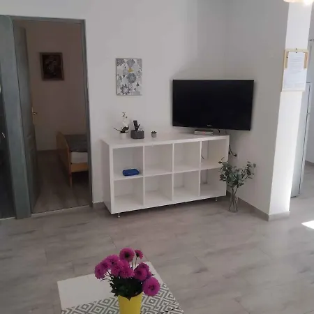 In 42286 Balatongyörök