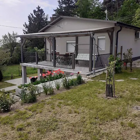 Σπίτι διακοπών In 42286 *